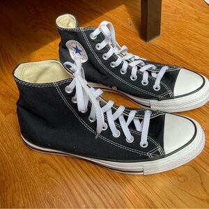 Chuck Taylor All Star Classic Converse Women’s 8.5 in Black